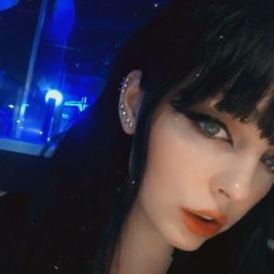 Meet your Posher, Bitsy